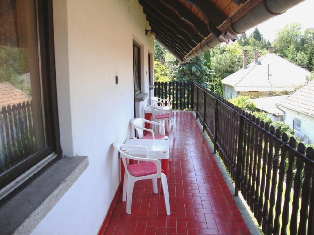 Gyongyvirag Vendeghaz Apartment Balatonboglar Phòng bức ảnh