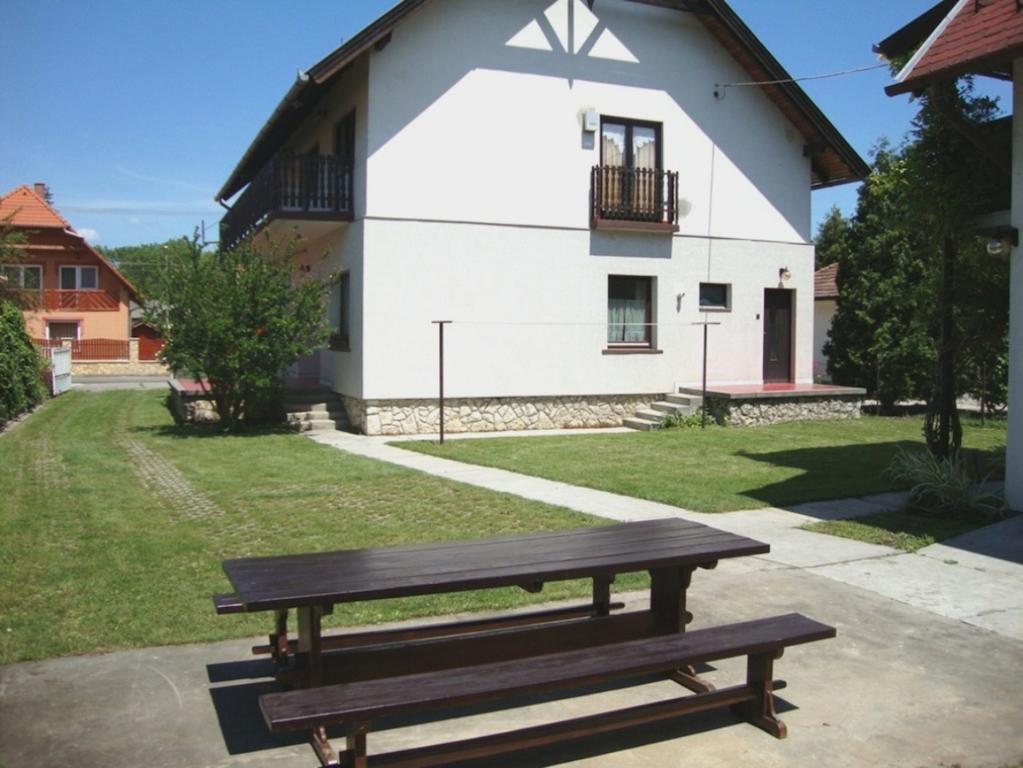 Gyongyvirag Vendeghaz Apartment Balatonboglar Phòng bức ảnh