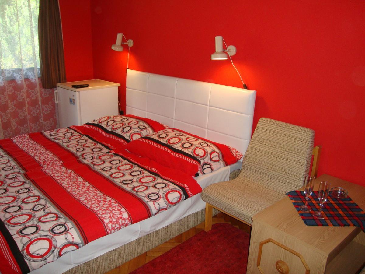 Gyongyvirag Vendeghaz Apartment Balatonboglar Ngoại thất bức ảnh