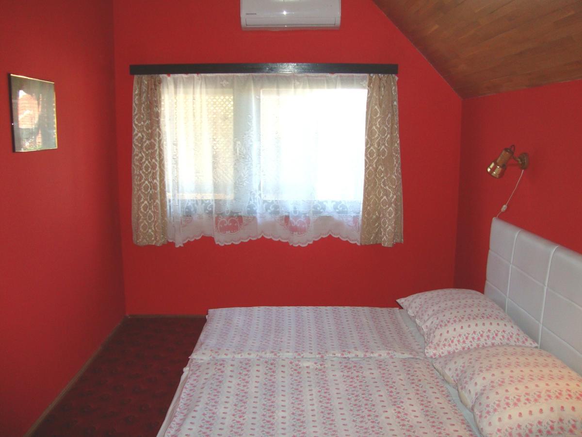 Gyongyvirag Vendeghaz Apartment Balatonboglar Ngoại thất bức ảnh