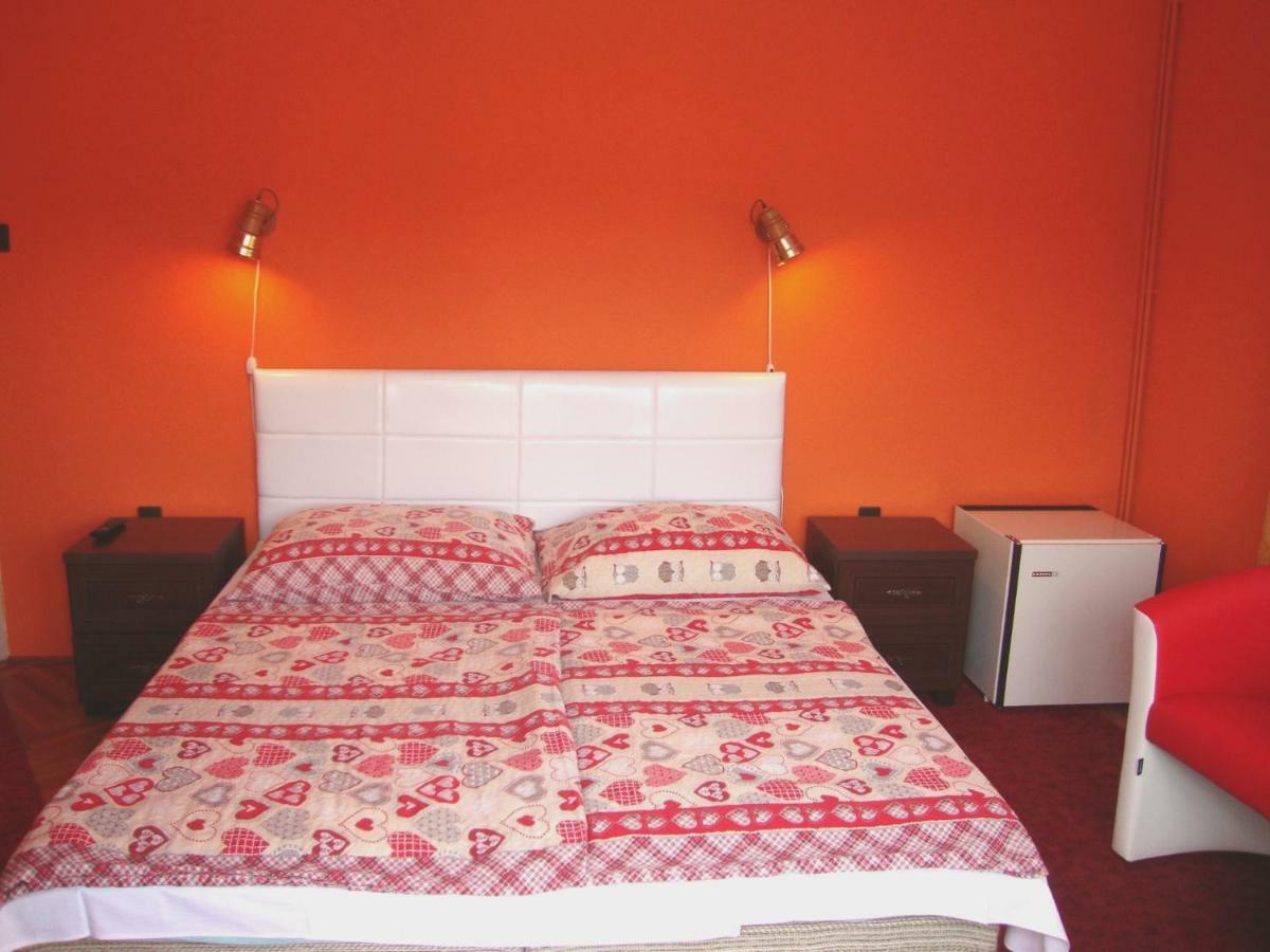 Gyongyvirag Vendeghaz Apartment Balatonboglar Ngoại thất bức ảnh