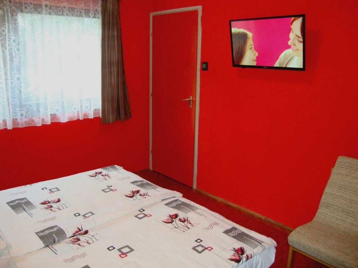 Gyongyvirag Vendeghaz Apartment Balatonboglar Ngoại thất bức ảnh